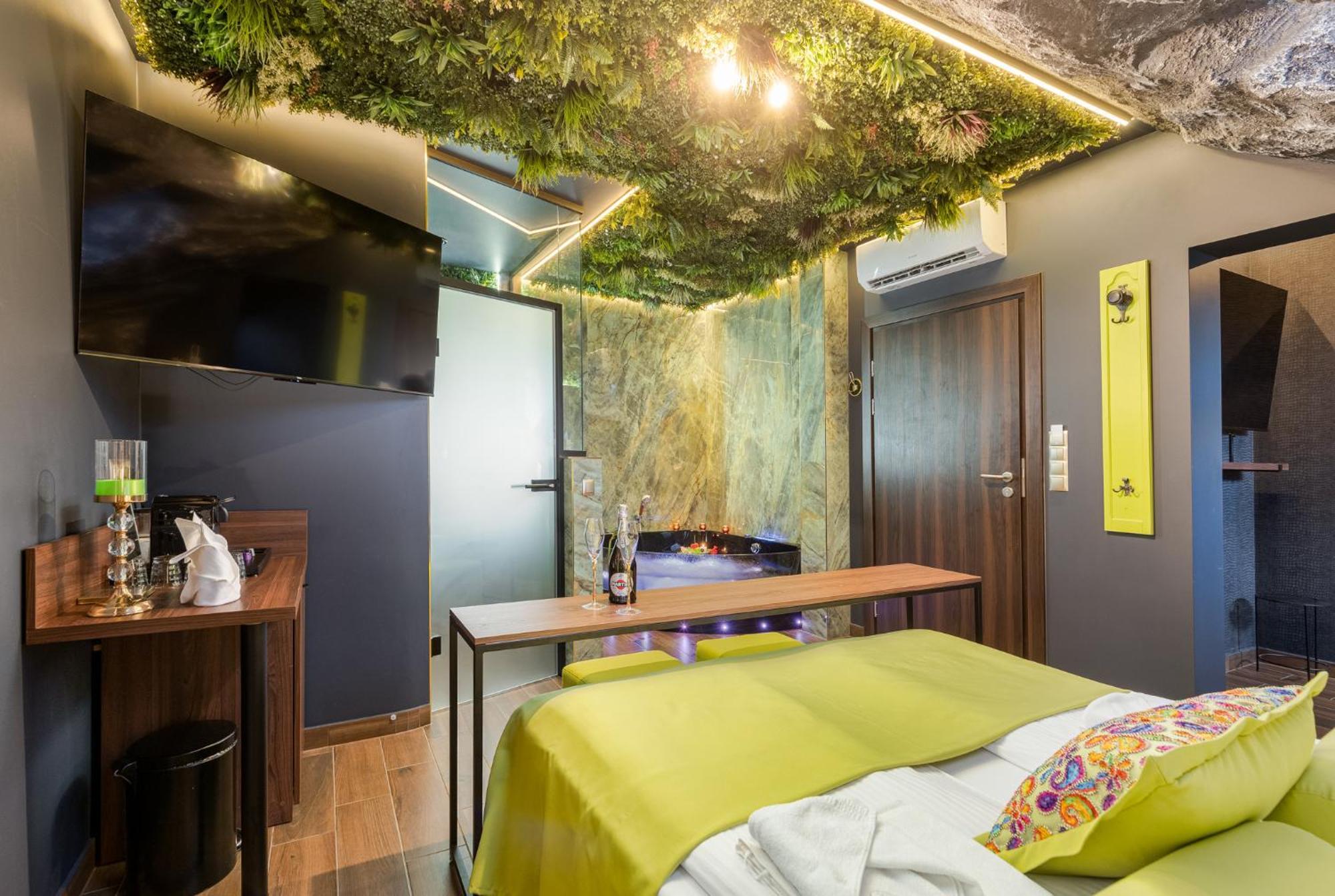 Stacja Galicja Rooms Blisko Energylandia Trzebienczyce Dış mekan fotoğraf